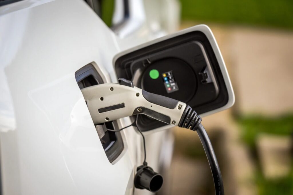 aplicativos para encontrar postos de carros elétricos